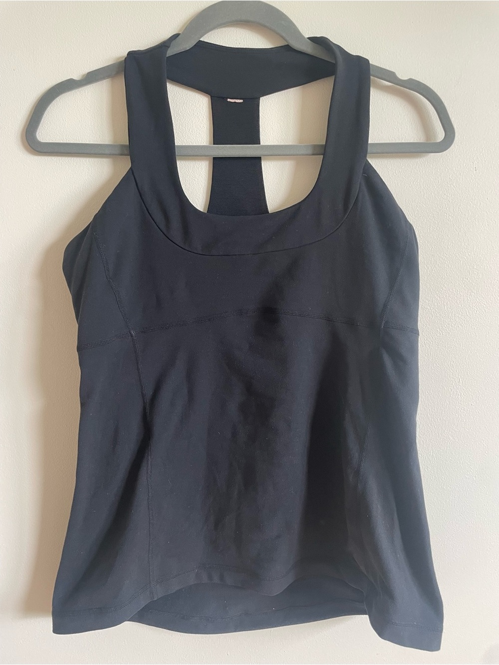 Lululemon Scoop Neck Racerback Tank with Built-In Bra | Black | Size 10 - Picture 2 of 3